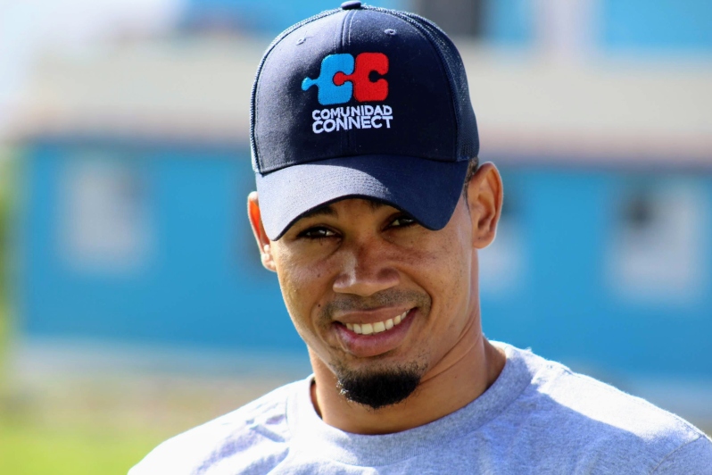 Product Description: Comunidad Connect Hat